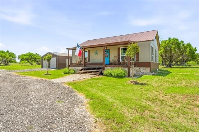Photo of 1271 Private 2120 Road