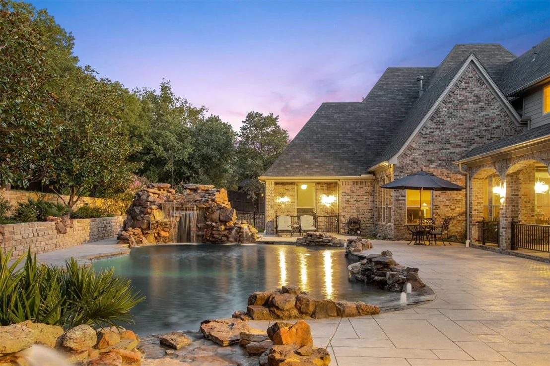Photo of 1613 Buckingham Drive