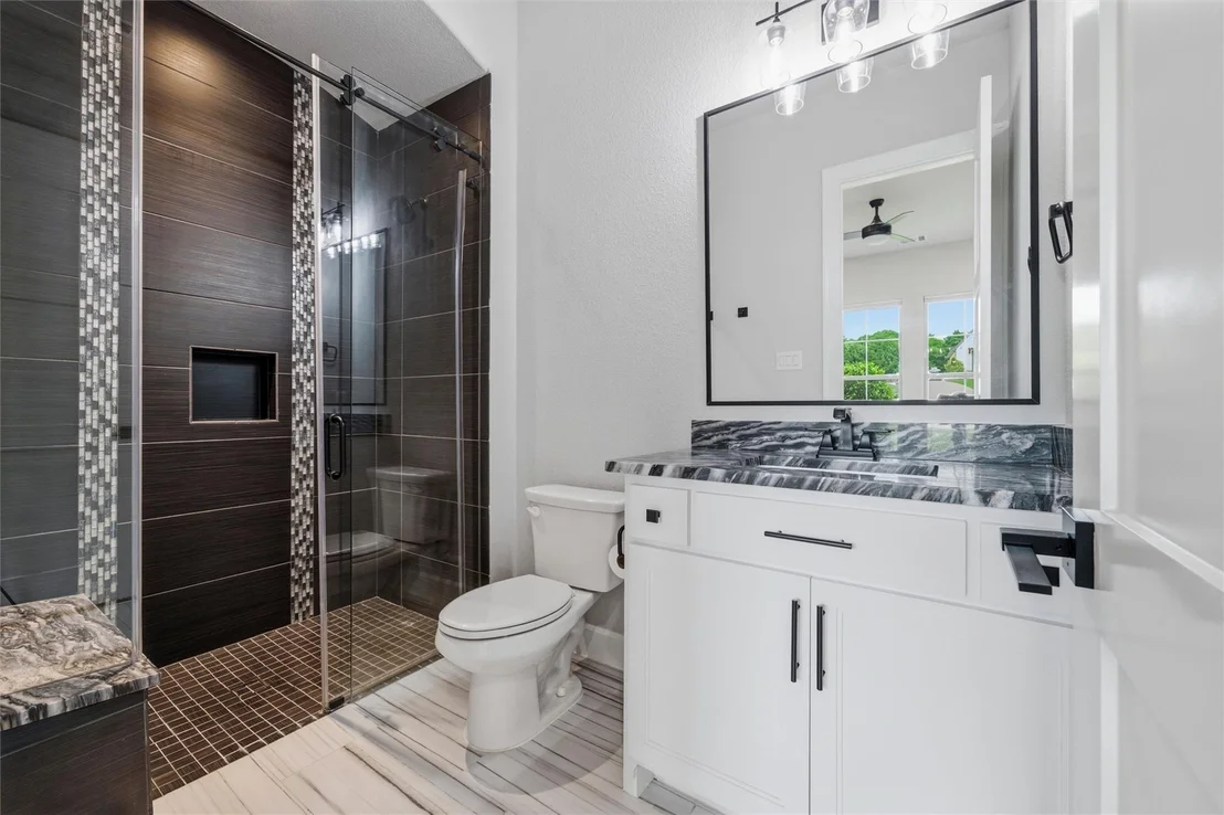 Photo of 1019 Country Way