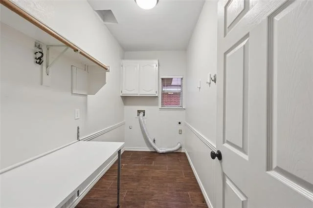 Photo of 828 Rockefeller Lane