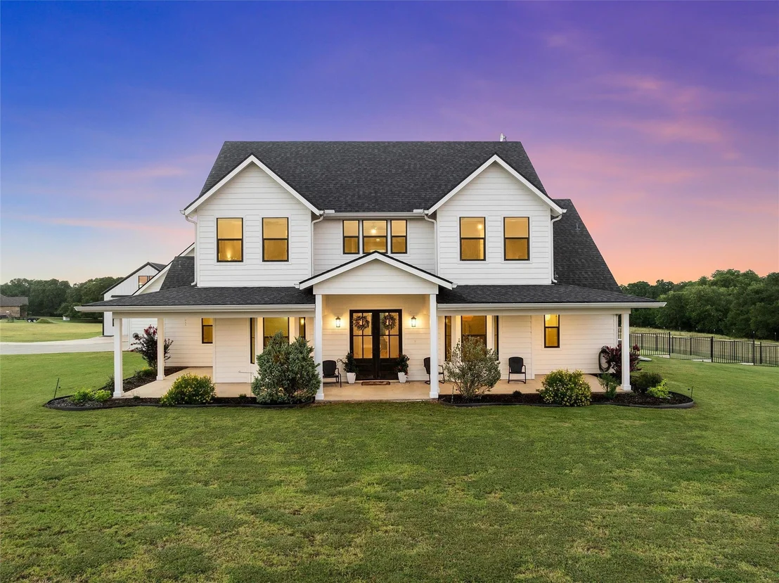 Photo of 252 Austin Hines Drive