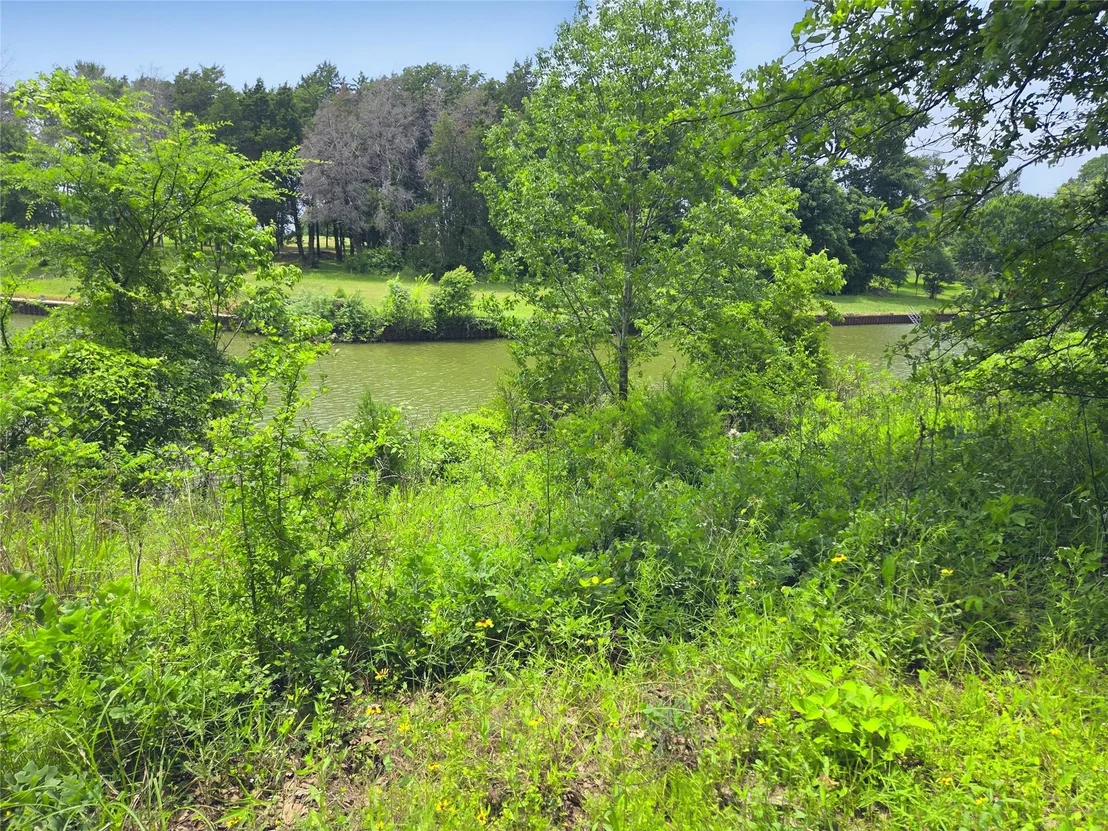 Photo of 442 Waters Edge Drive