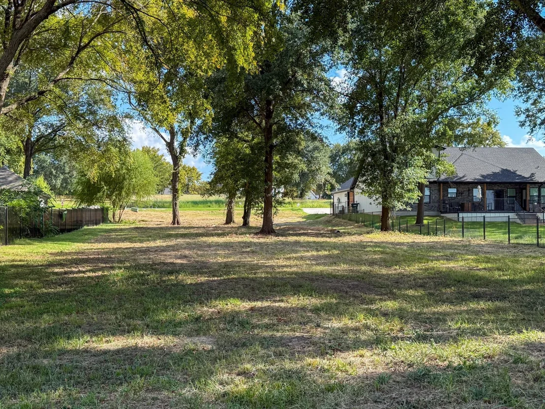 Photo of 1520 Shoreline Drive