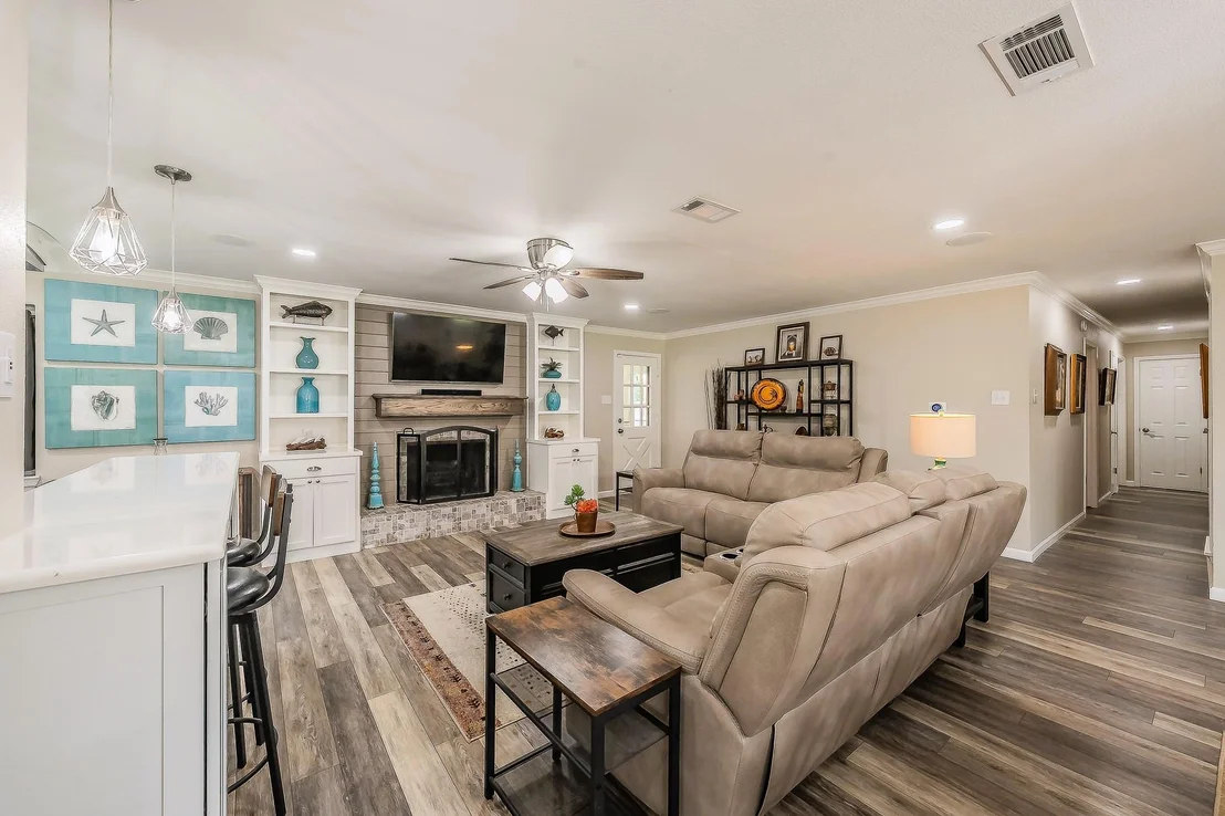 Photo of 5004 Blackstone Drive
