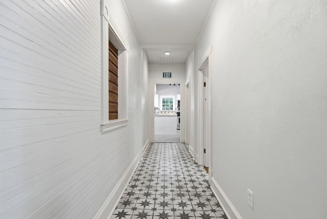 Photo of 1009 N Pacific
