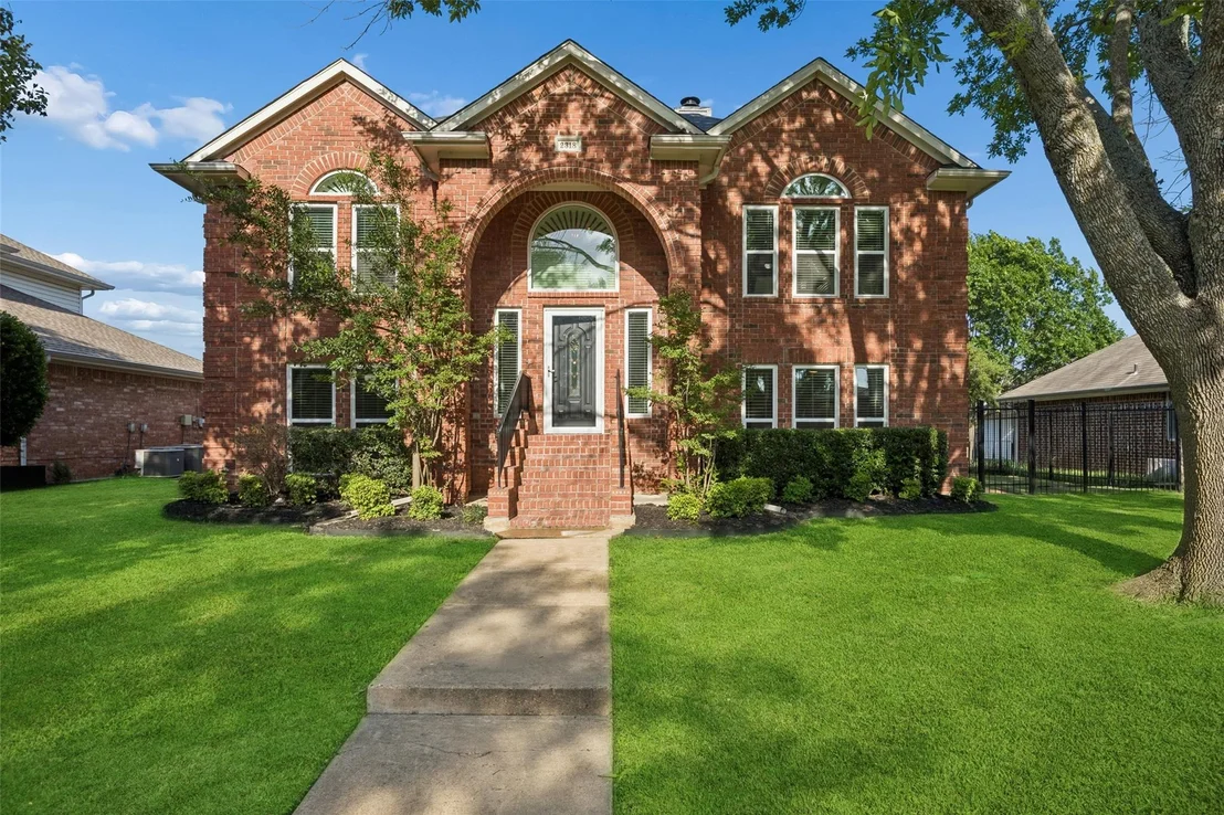 Photo of 2318 Dana Drive