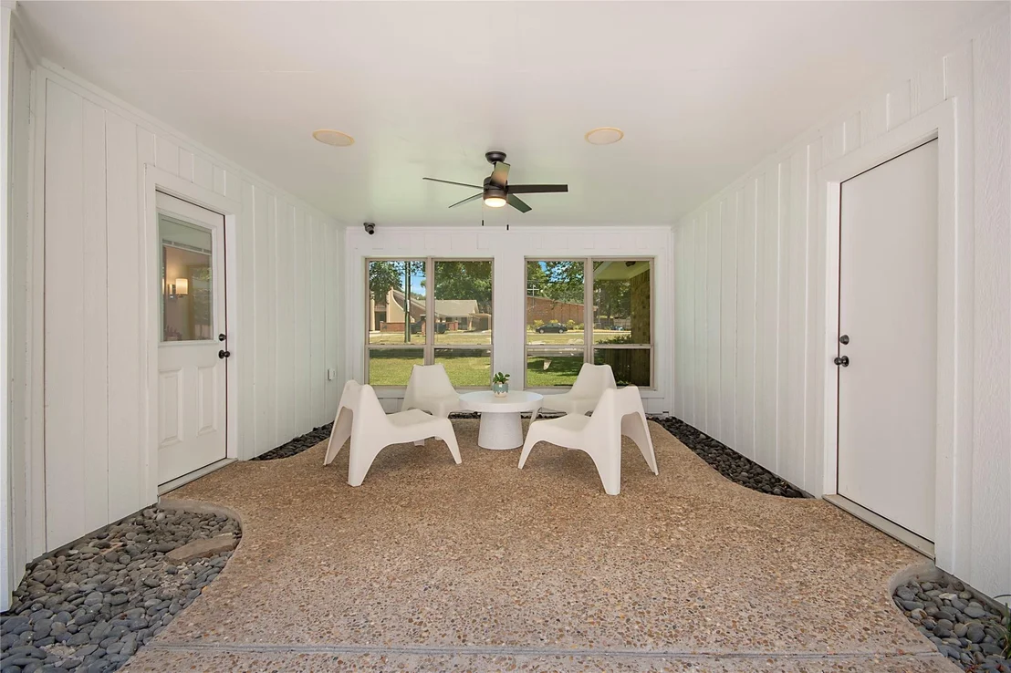 Photo of 1049 Forest Grove Drive