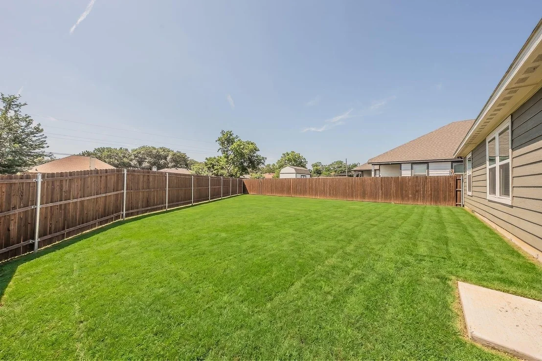Photo of 433 Rose Avenue