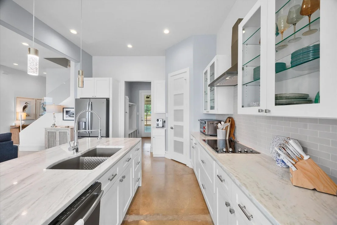 Photo of 130 Harbor Drive