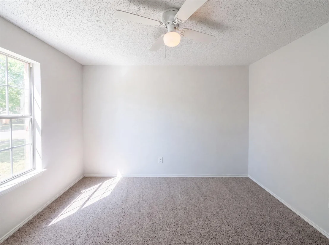 Photo of 861 Pimernel Lane