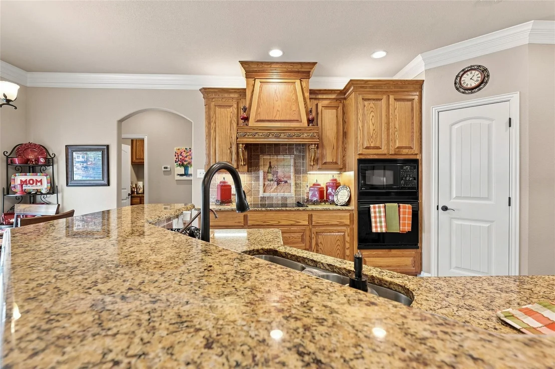 Photo of 6909 Westover Drive