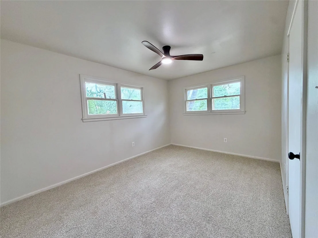 Photo of 2248 Crescent Drive