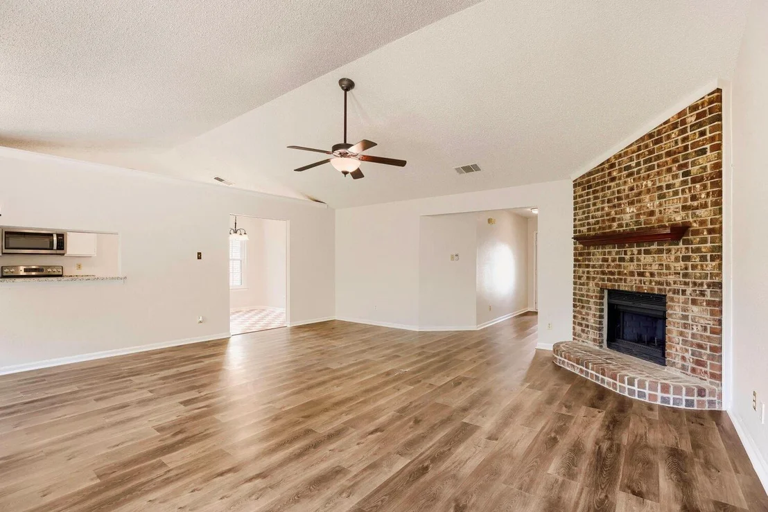 Photo of 314 Sandlewood Lane