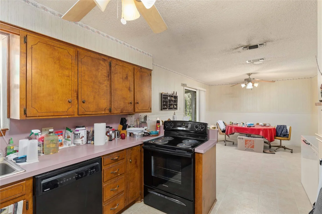 Photo of 346 Whispering Oaks Lane