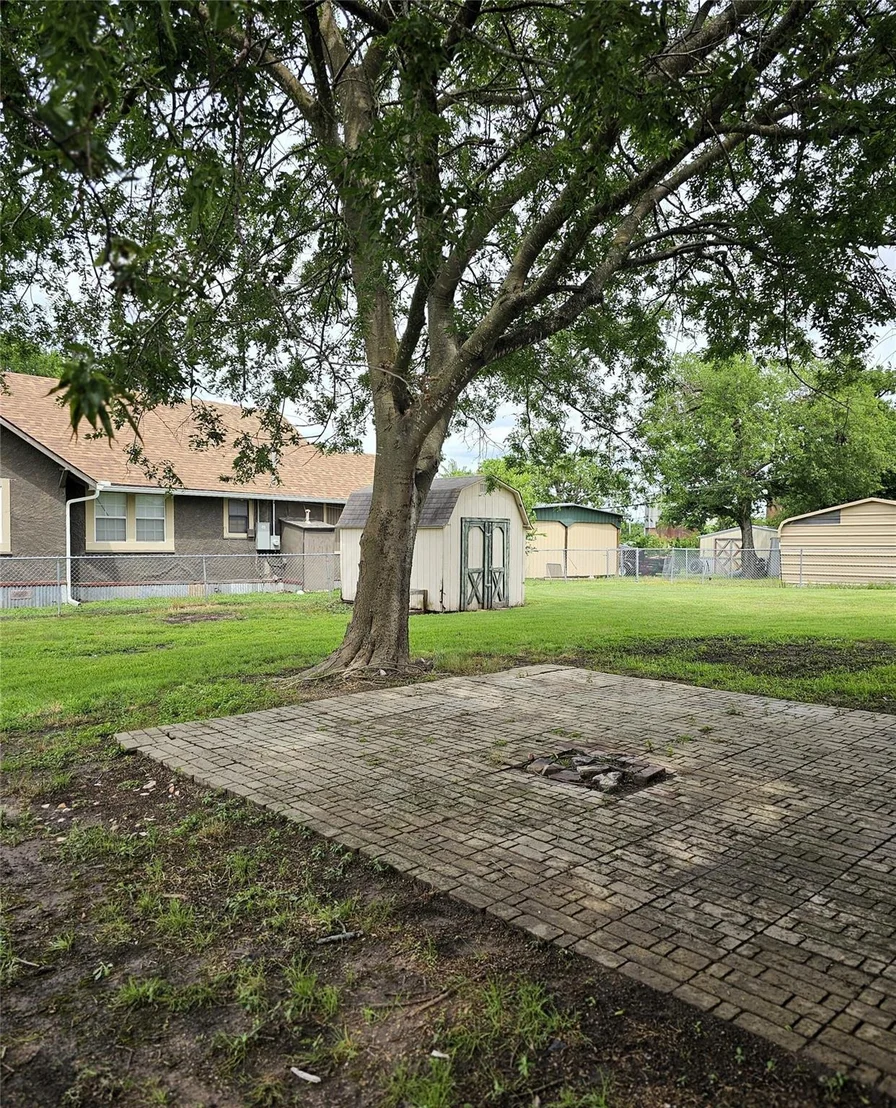 Photo of 105 N 3rd Street