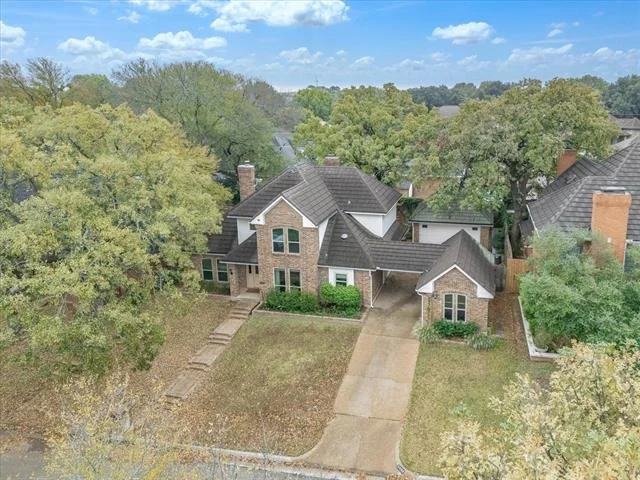 Photo of 2004 Misty Creek Drive