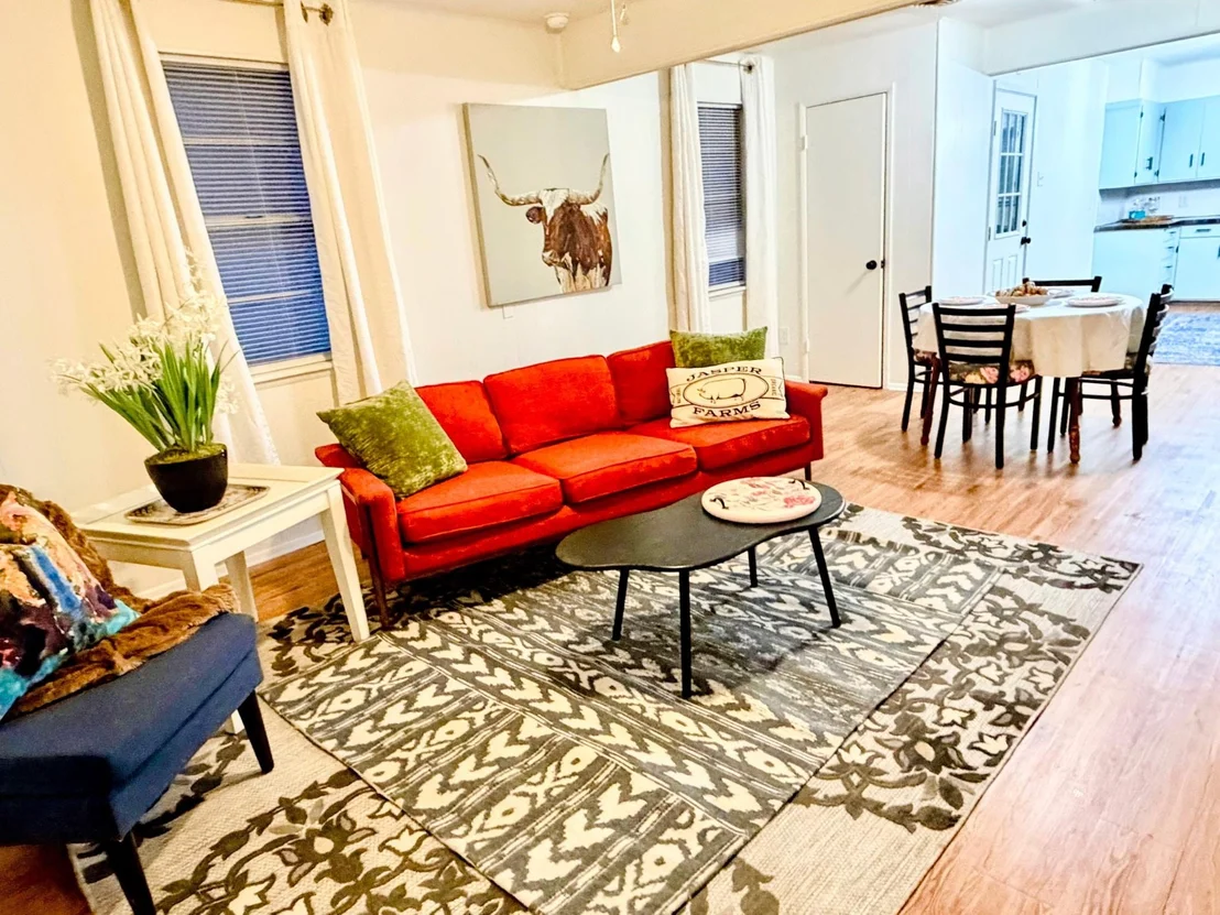 Photo of 102 S 2nd Street