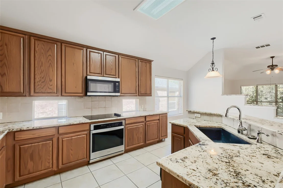 Photo of 1208 Dover Heights Trail