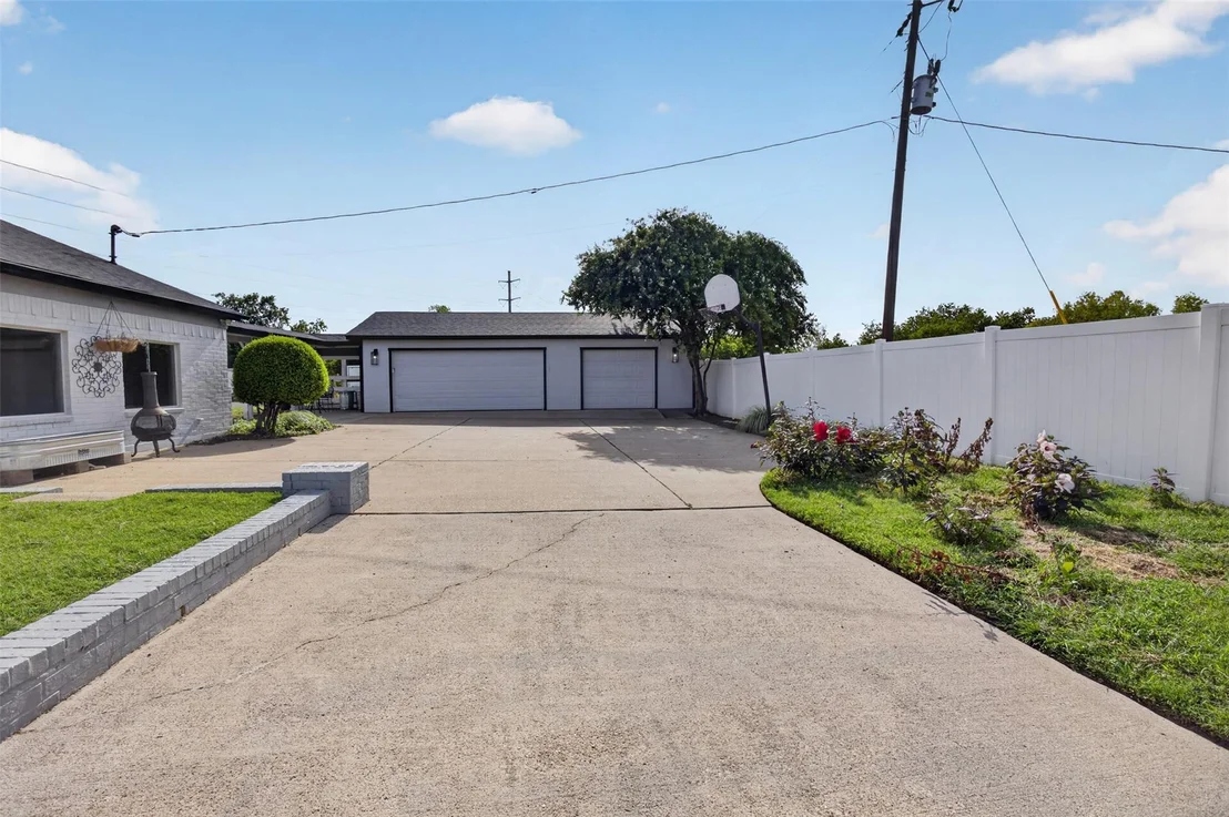 Photo of 31 Rancho Drive N