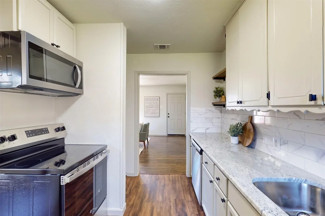 Photo of 2842 Carlson Drive