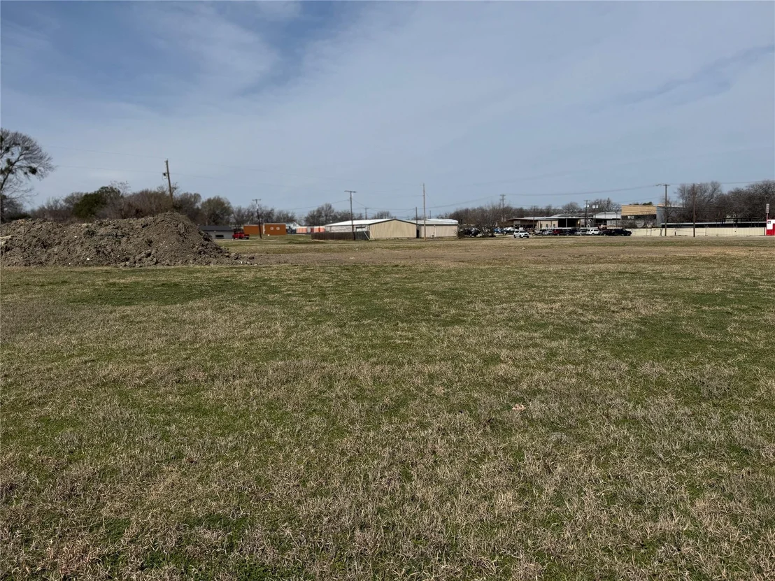 Photo of 7945 White Settlement Road