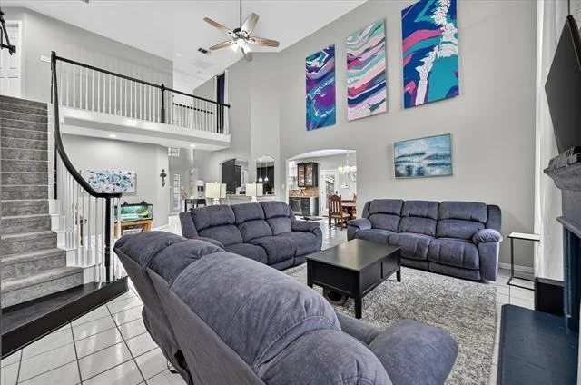 Photo of 851 Bridle Path