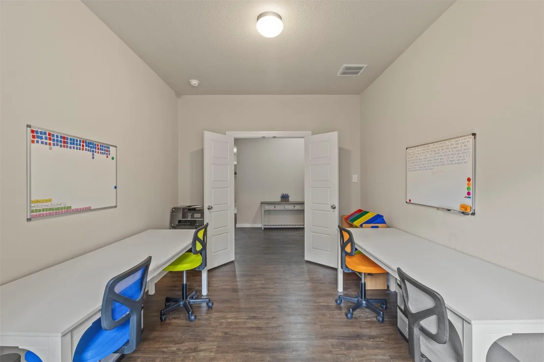 Photo of 1300 Lawnview Drive