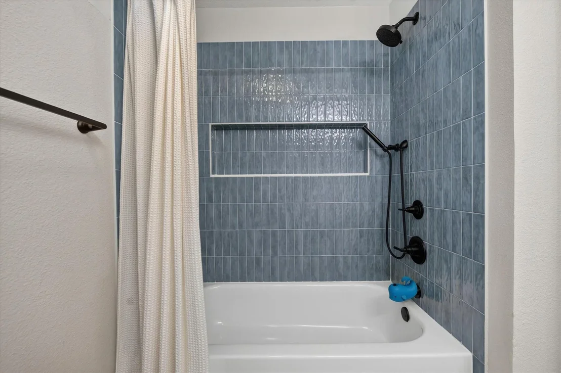 Photo of 2625 Juniper Lane