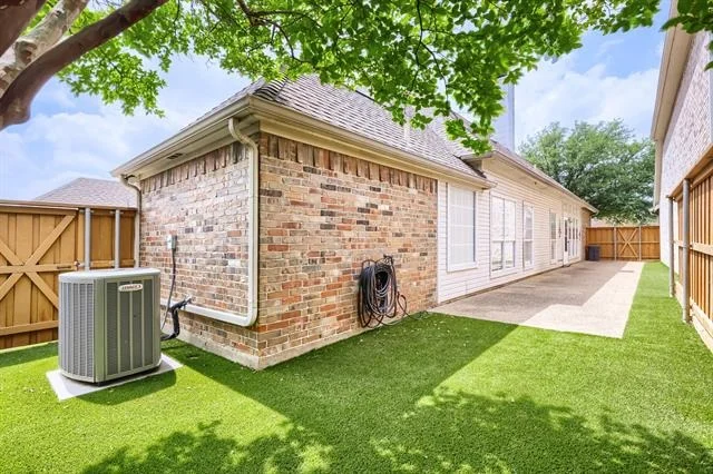 Photo of 8622 Forest Glen Drive