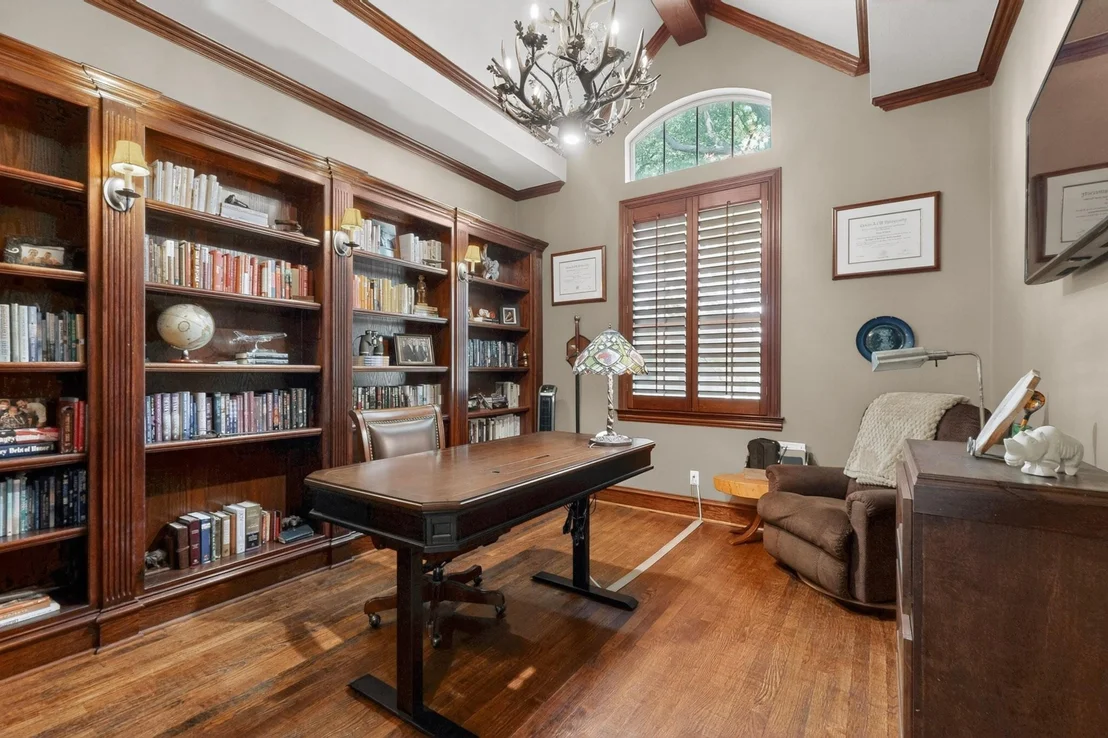 Photo of 5700 Walden Drive