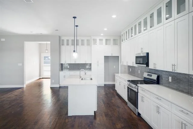 Photo of 23690 Champion Drive