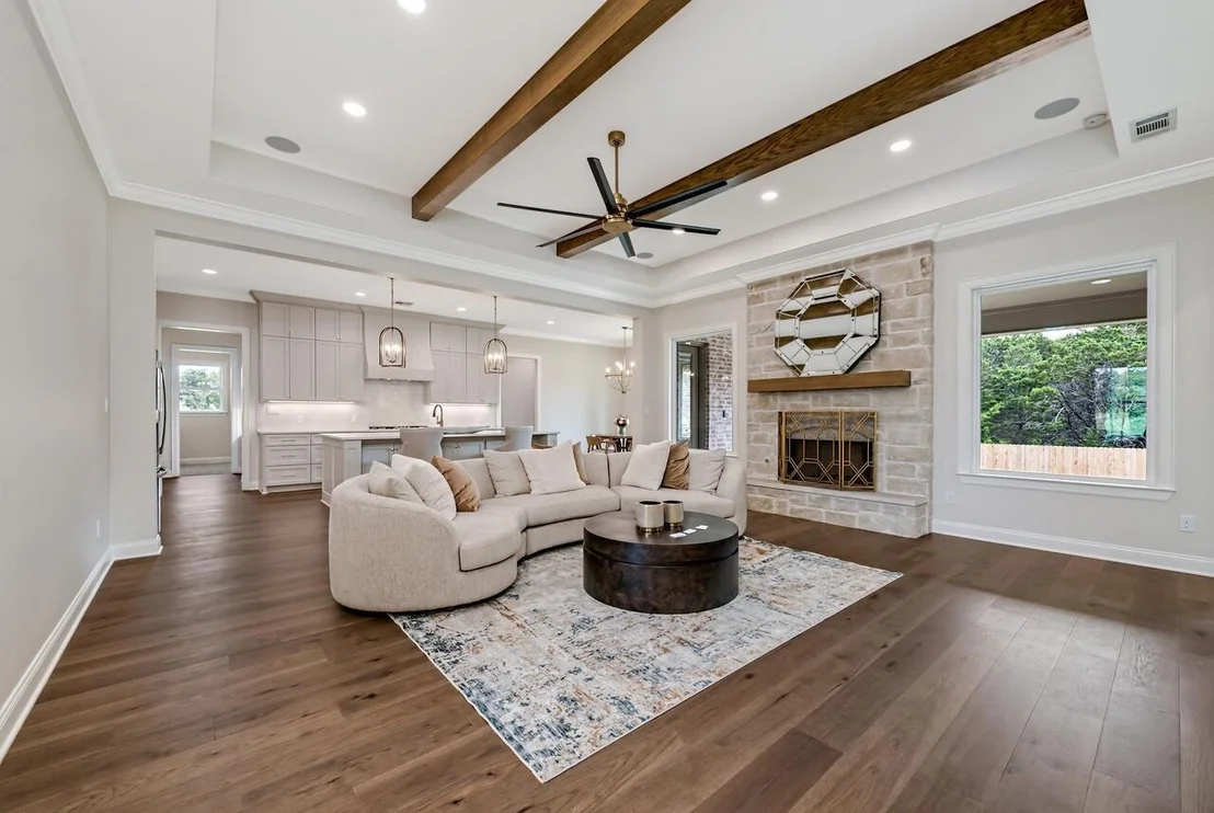 Photo of 8005 Bee Cave Road