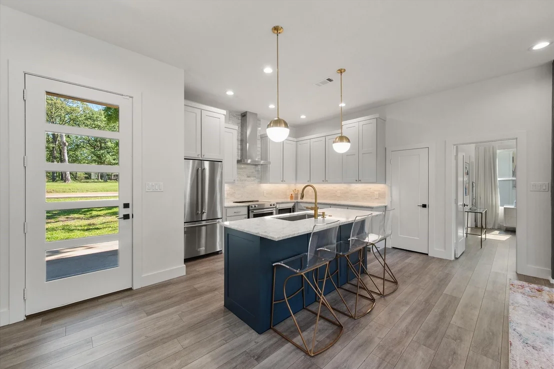 Photo of 162 Lowe Drive