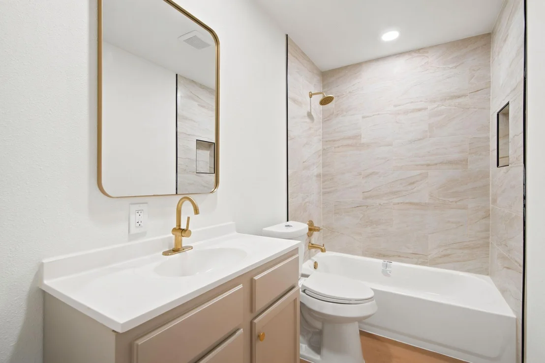 Photo of 6632 Ellis Road