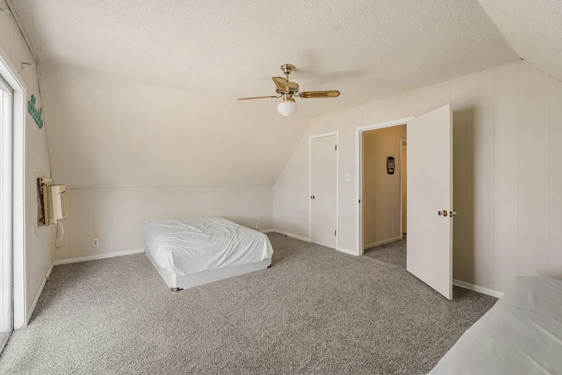 Photo of 100 W Oak Acres Drive
