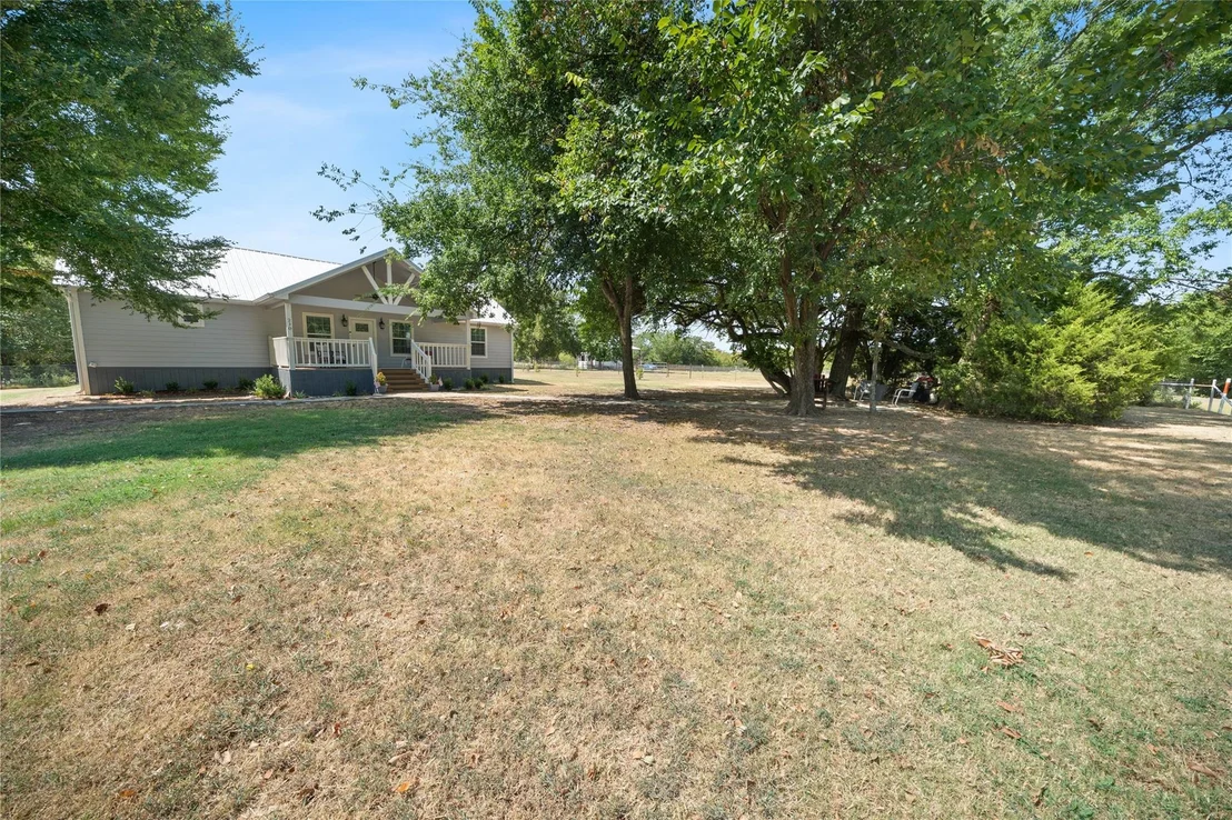 Photo of 230 CR 1739