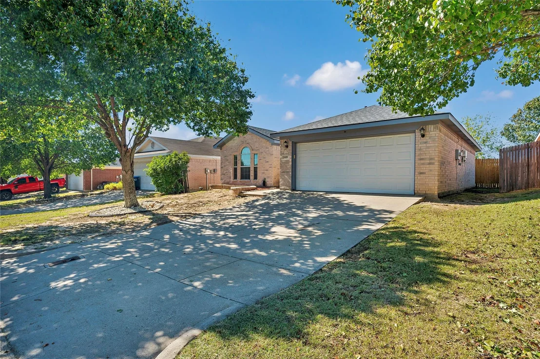 Photo of 2420 Concina Way