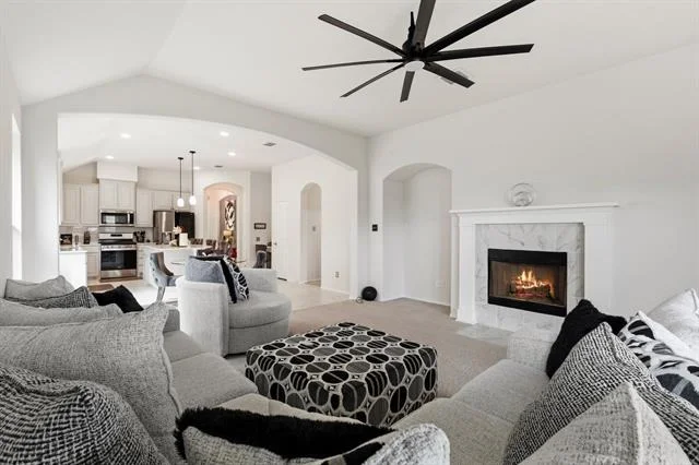 Photo of 908 Madeline Lane