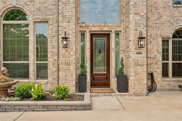 Photo of 1400 Fairlakes Pointe Drive