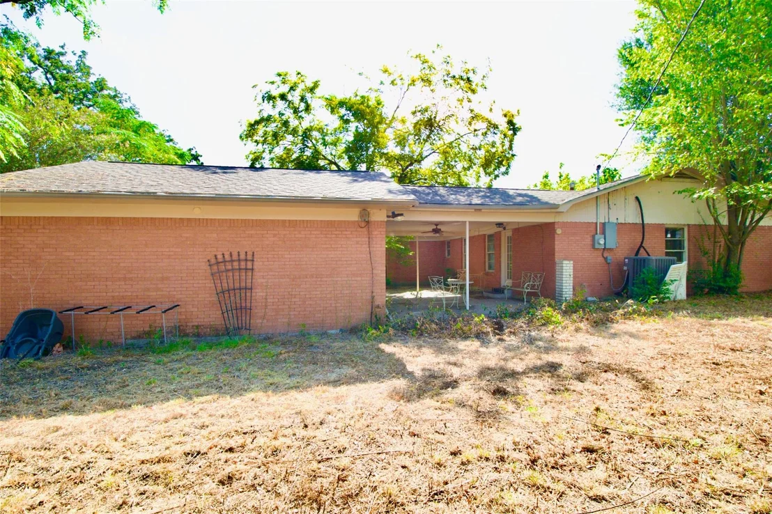 Photo of 819 Pecan Street