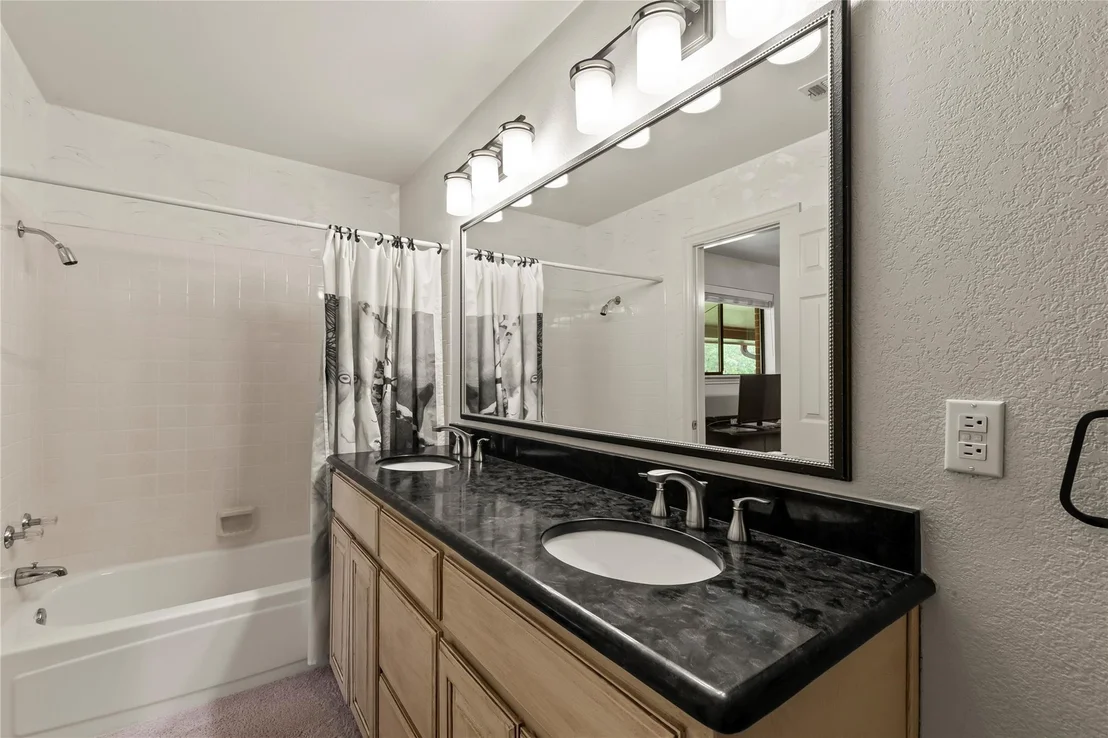 Photo of 1524 Villa Cove Drive