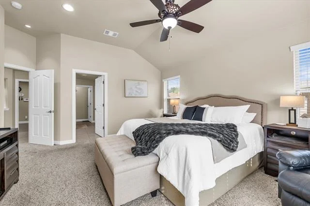 Photo of 910 Springdale Lane