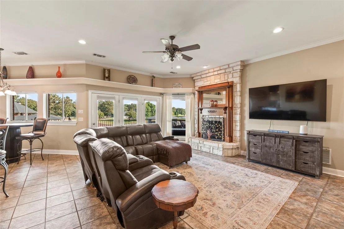 Photo of 180 Surls Drive