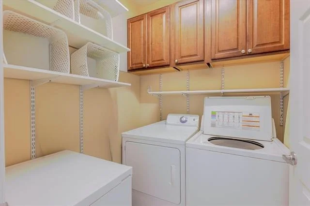 Photo of 1002 Cedar Drive