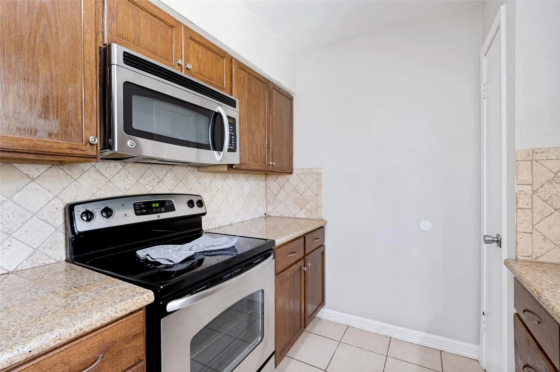 Photo of 1404 Timberlake Circle