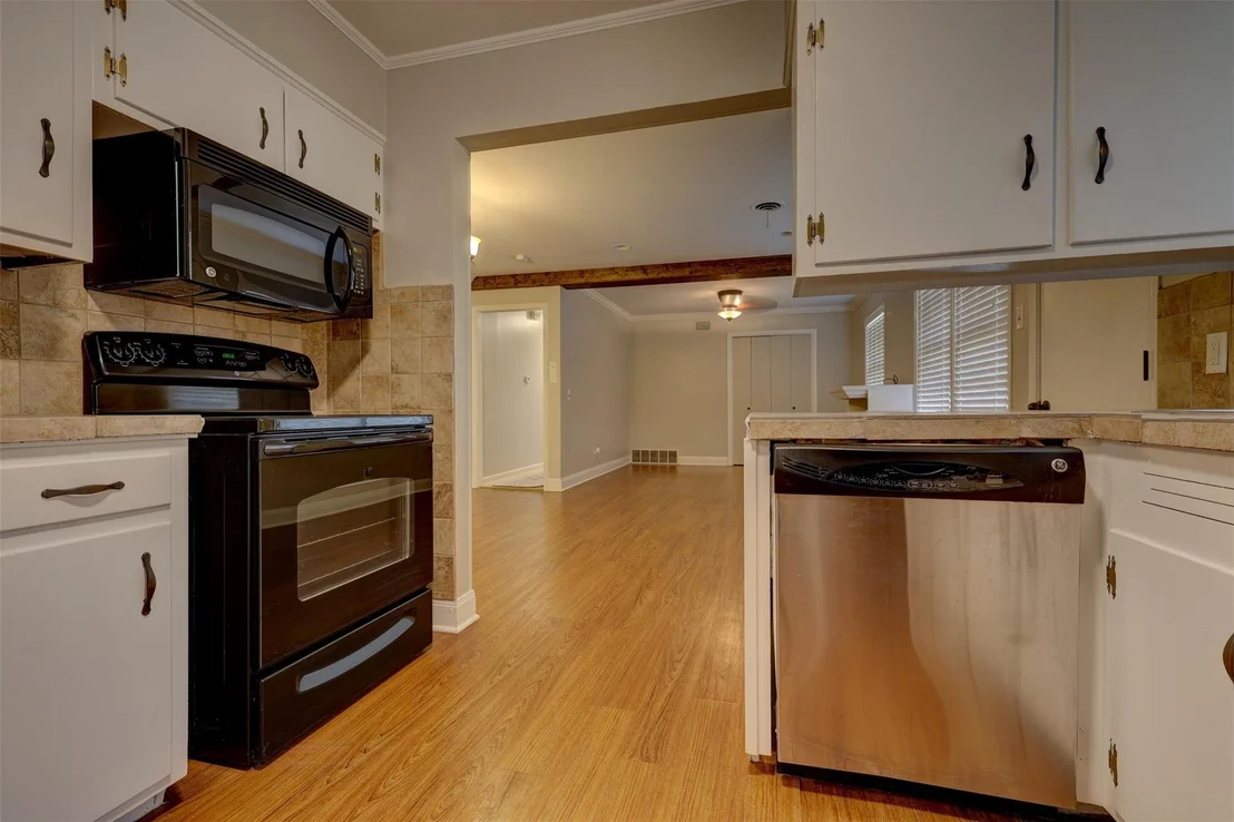 Photo of 2012 Mountainview Drive