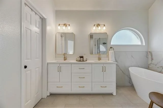 Photo of 716 John Peter Court