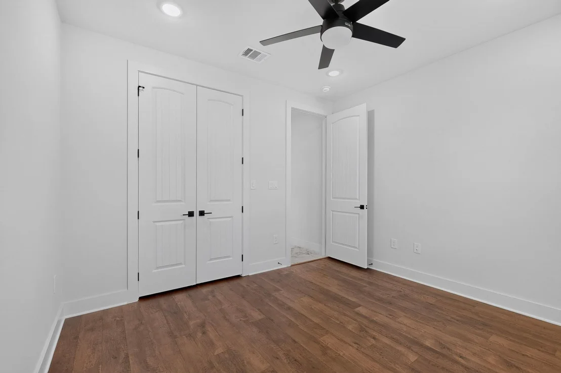 Photo of 1672 Brookview Drive
