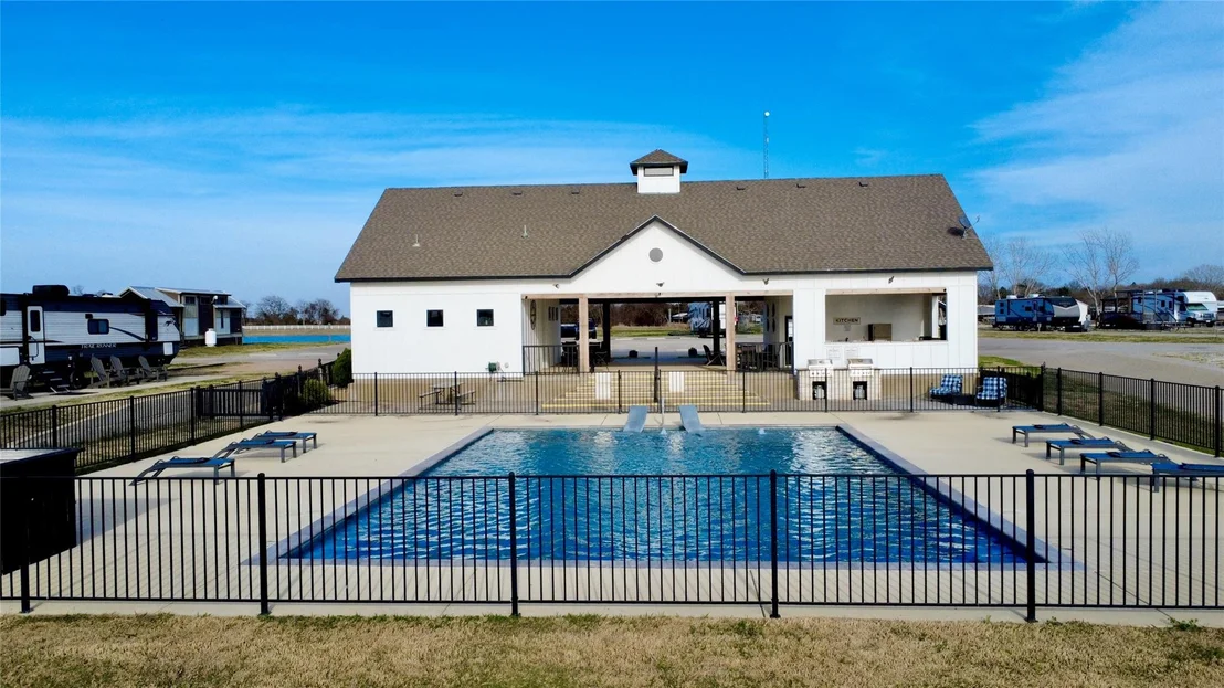 Photo of 6082 Peninsula Road
