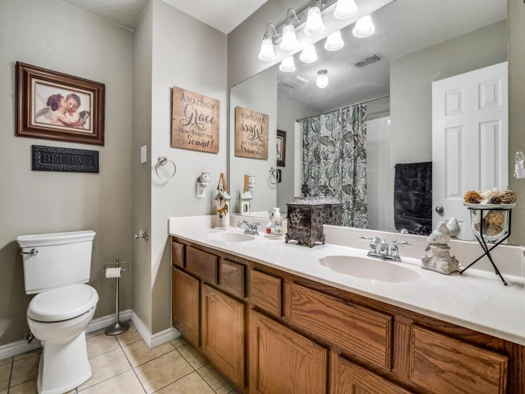 Photo of 6901 Westover Drive